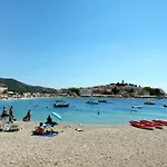 Appartamento Fuer 4 Personen Laguna 5 By Interhome *