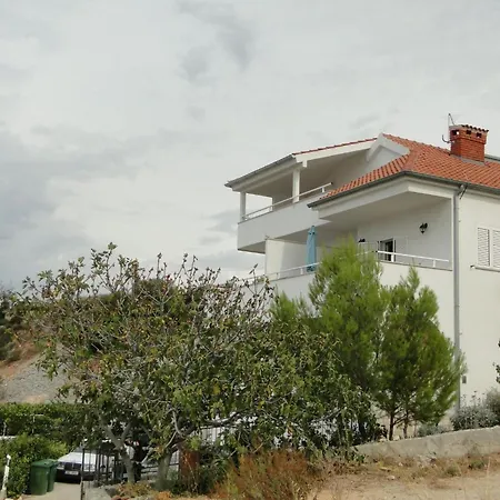 Fuer 4 Personen Laguna 5 By Interhome פרימוסטן