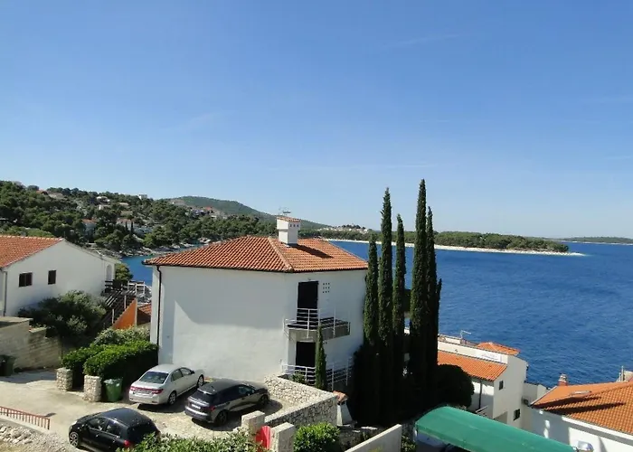 Fuer 4 Personen Laguna 5 By Interhome * Primošten