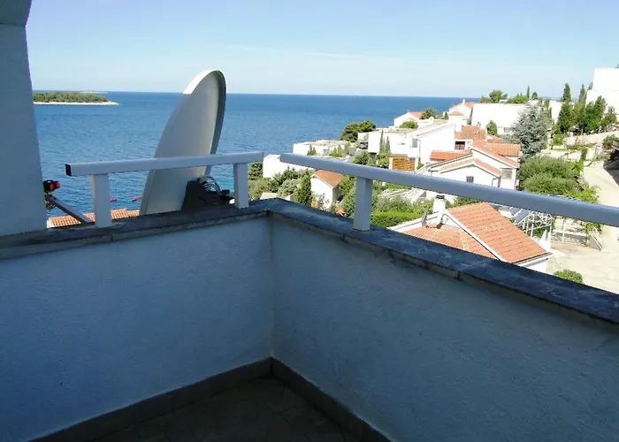 Fuer 4 Personen Laguna 5 By Interhome Primošten